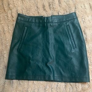 FOREVER 21 faux leather mini skirt size s